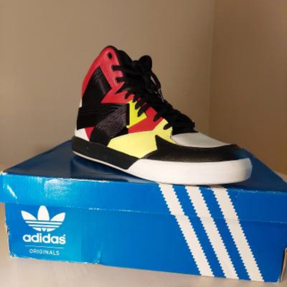 Men's Adidas C-10 High Top Sneakers